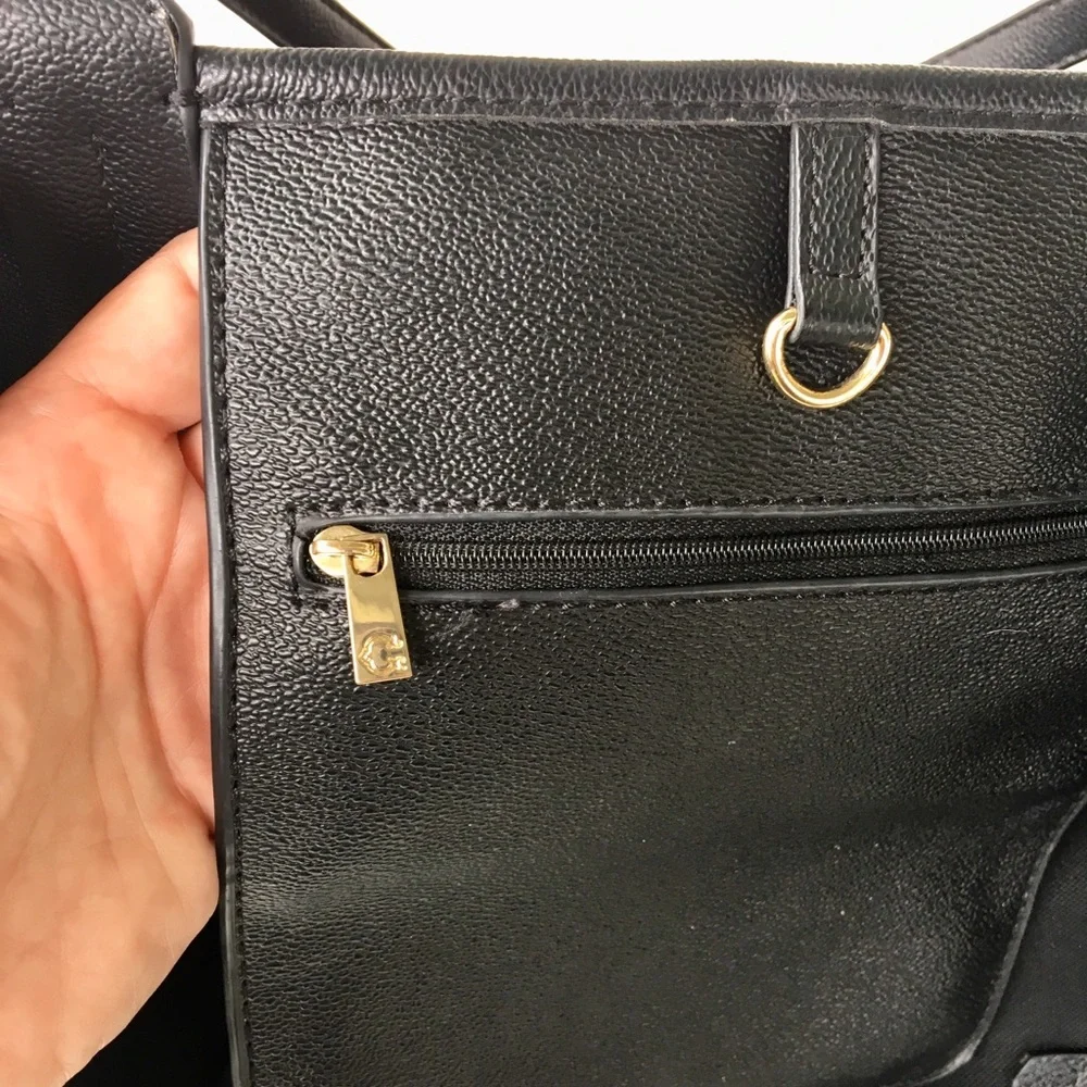 C Wonder Black & Red Shoulder Bag
